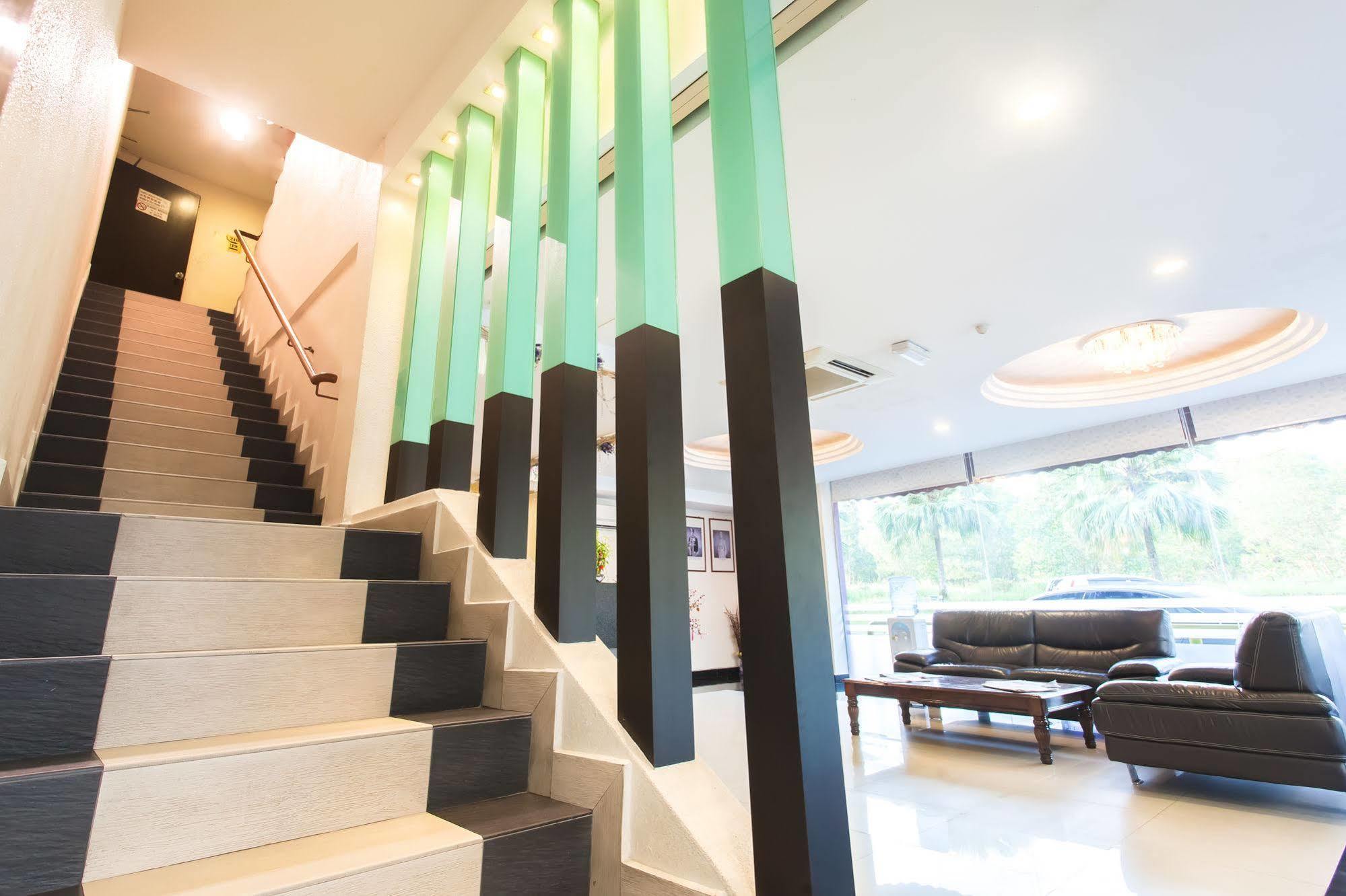 Lavender Inn Nusa Bestari Johor Bahru Dış mekan fotoğraf